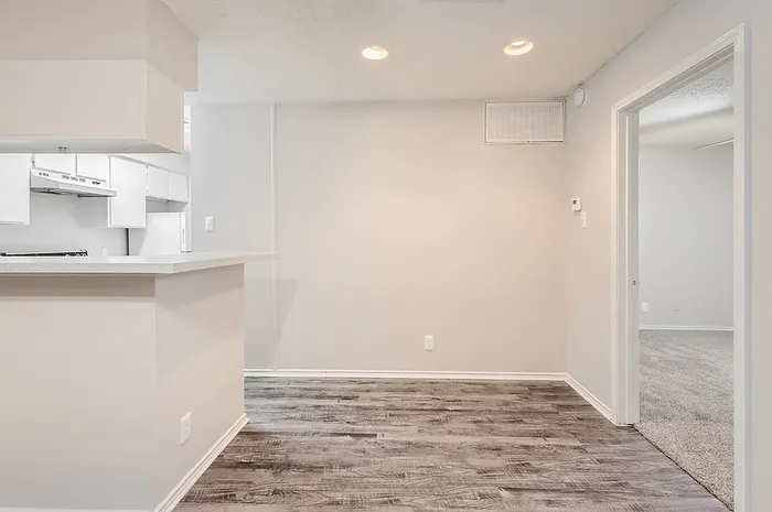 Rise at Highland Meadows Apartments