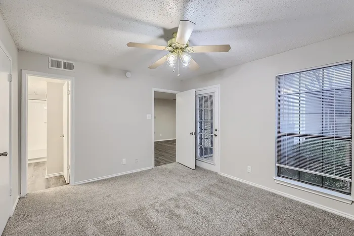 Rise at Highland Meadows Apartments