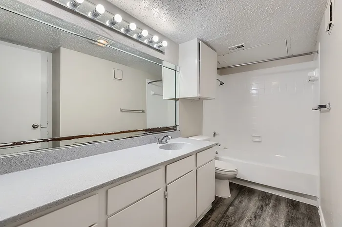 Rise at Highland Meadows Apartments