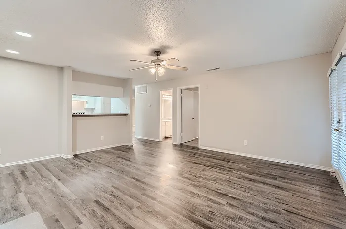 Rise at Highland Meadows Apartments