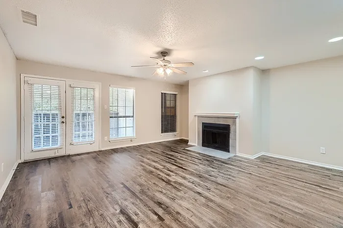 Rise at Highland Meadows Apartments