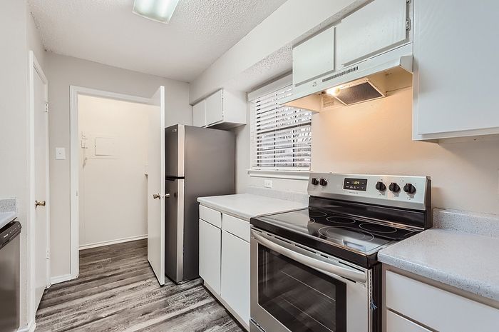 Rise at Highland Meadows Apartments