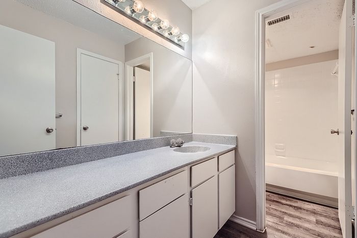 Rise at Highland Meadows Apartments