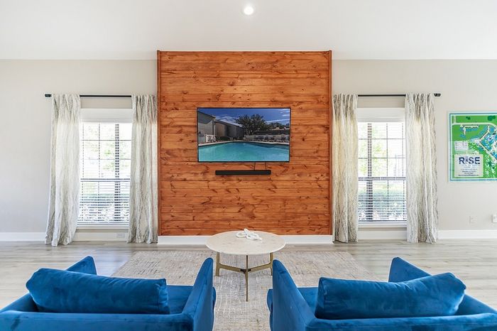 Rise at Highland Meadows Amenities
