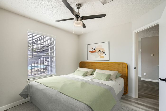 Rise at Town East Apartments