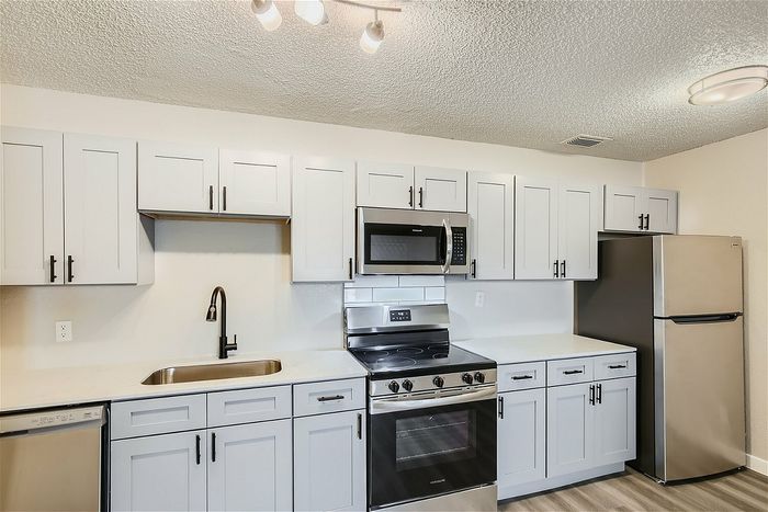 Rise at Town East Apartments