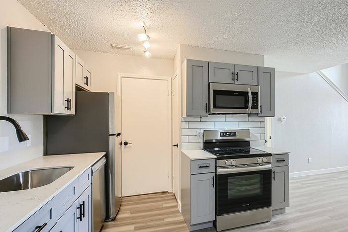 Rise at Town East Apartments