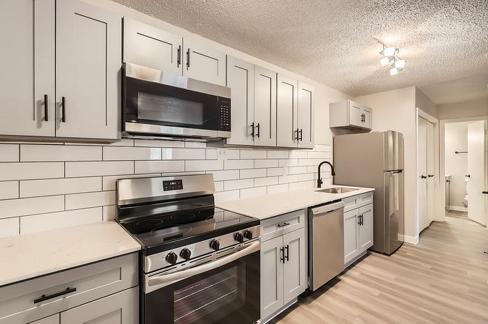 Rise at Town East Apartments