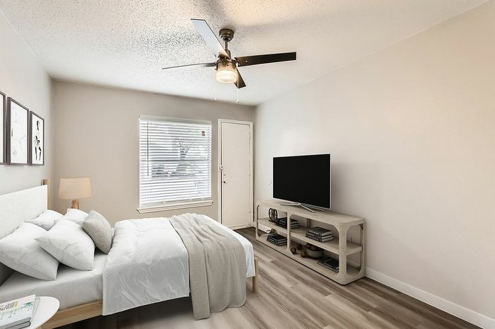 Rise at Town East Apartments