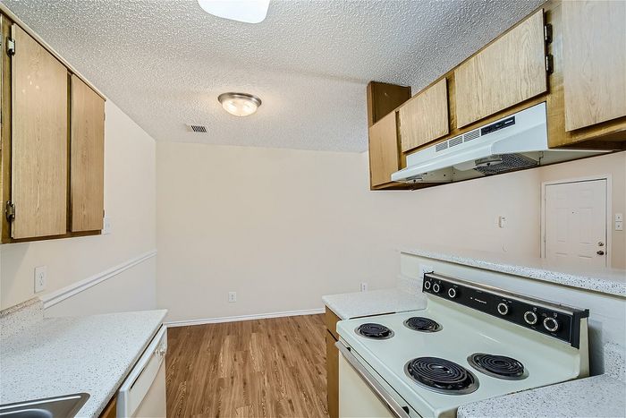 Rise at Town East Apartments
