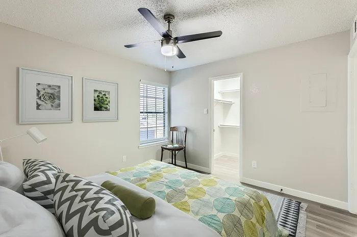 Rise Oak Creek Apartments