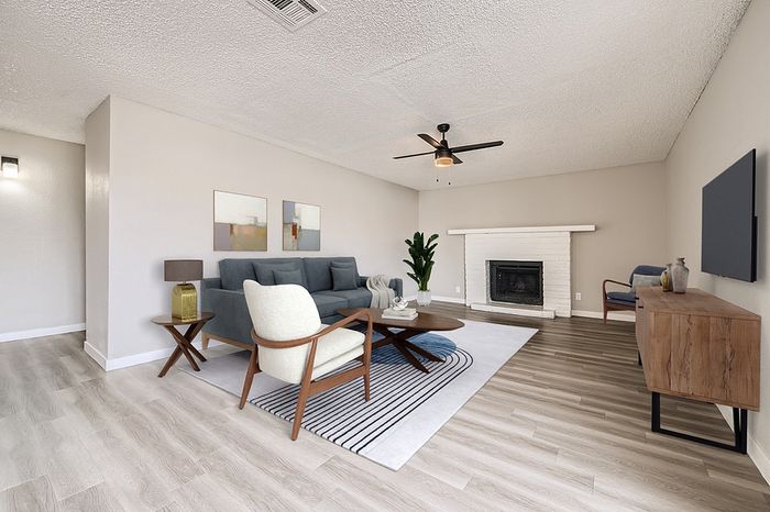 Rise at the District Apartments