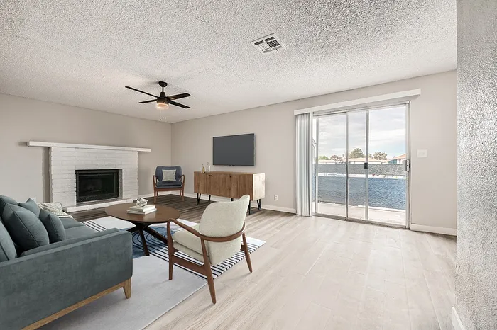 Rise at the District Apartments