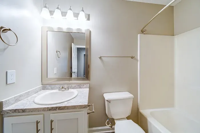 B1 Bronze - 2 Bed 2 Bath