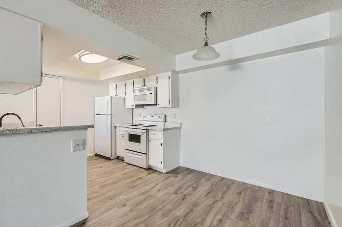 Rise on Cactus Apartments