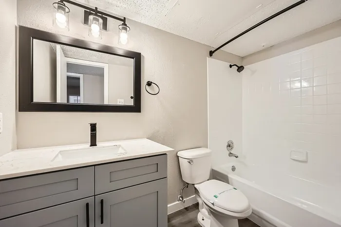 B1 Platinum - 2 Bed 2 Bath
