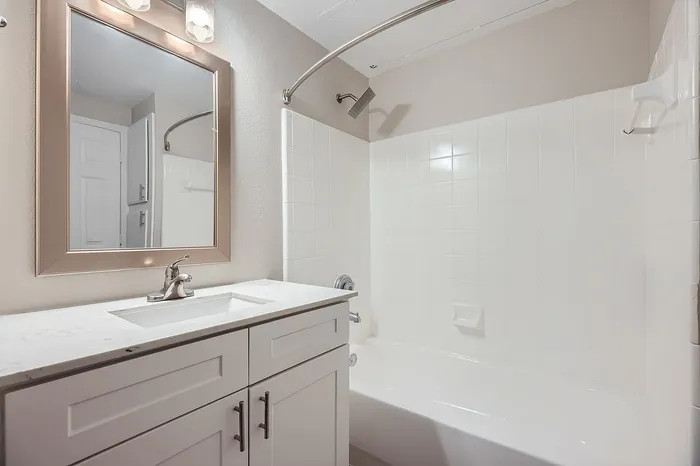 A2 Platinum - 1 Bed 1 Bath