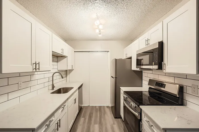 C1 Platinum - 3 Bed 2 Bath