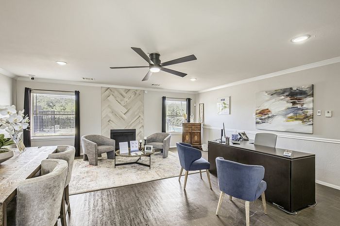 Rise Hillcrest Leasing Office