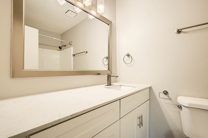 B1 Platinum - 2 Bed 2 Bath
