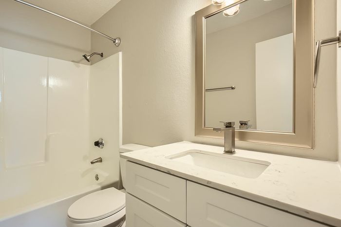 B1 Platinum - 2 Bed 2 Bath