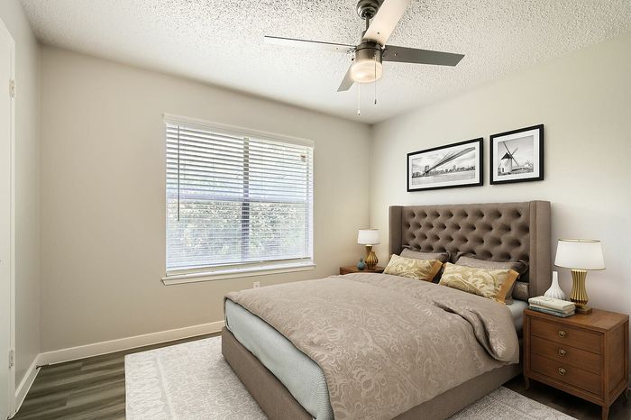 B1 Platinum - 2 Bed 2 Bath