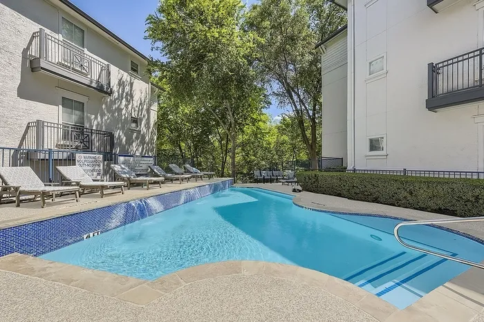 Rise Highland Park Pool