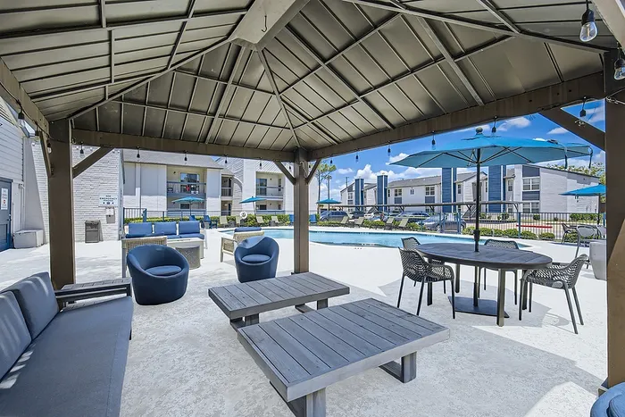 Rise Gateway Lounge