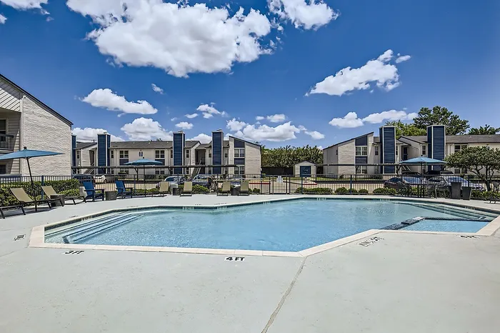 Rise Gateway Pool