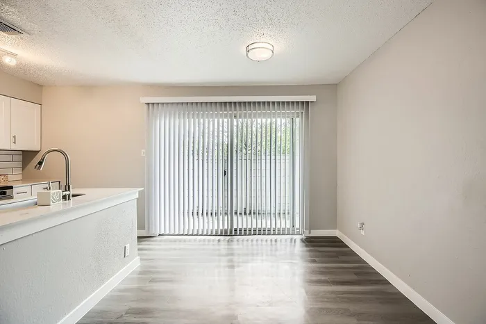 B2 Reno - 2 Bed 2 Bath