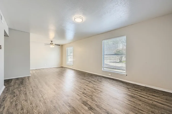 B2 - 2 Bed 1.5 Bath
