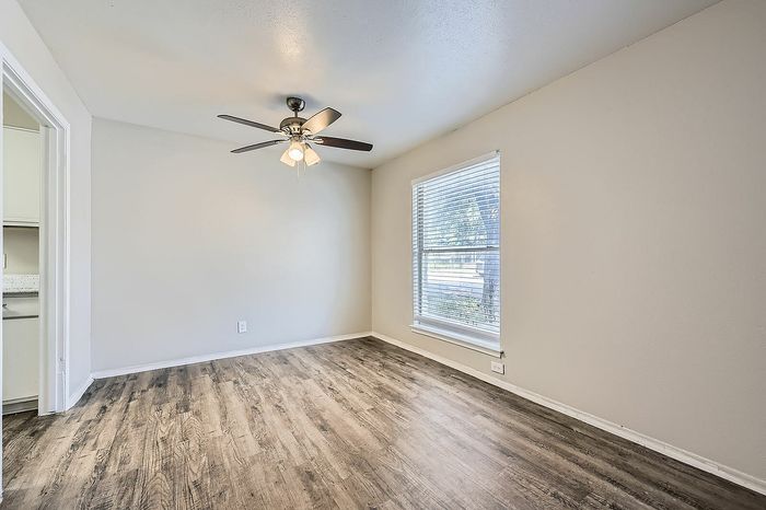 B2 - 2 Bed 1.5 Bath