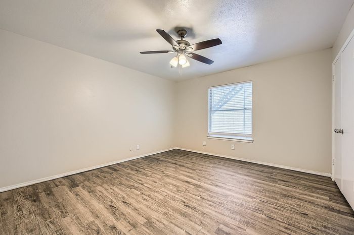 B2 - 2 Bed 1.5 Bath