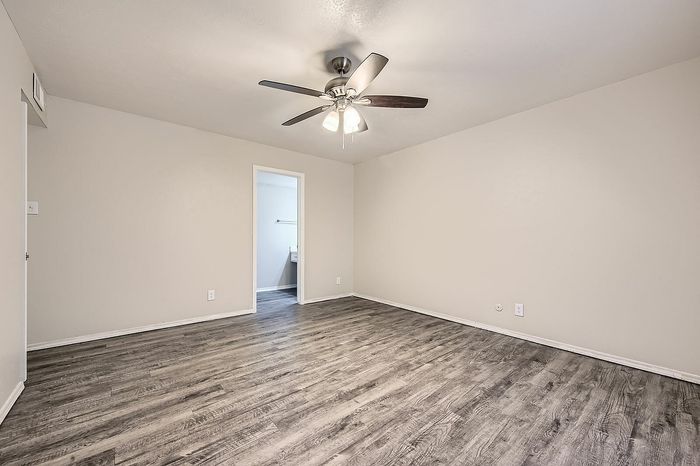 B2 - 2 Bed 1.5 Bath