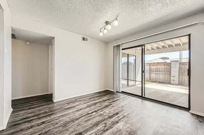 B3 Classic - 2 Bed 2 Bath