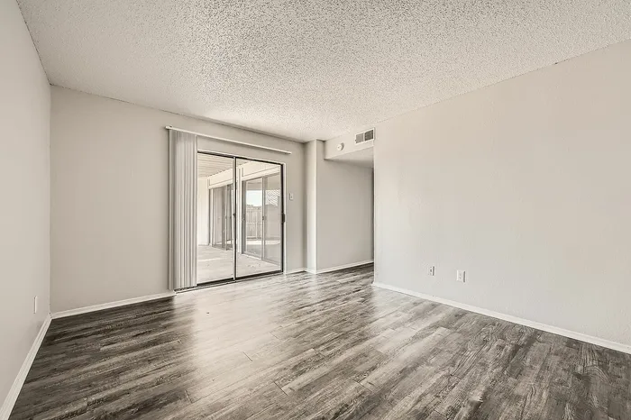 B3 Classic - 2 Bed 2 Bath