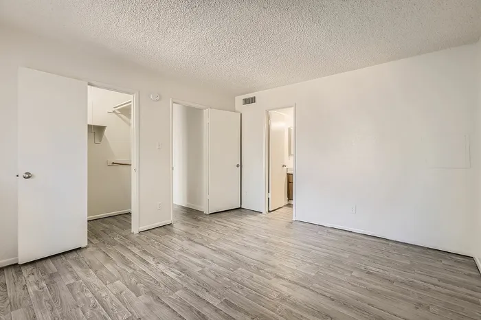 B2 Classic - 2 Bed 2 Bath
