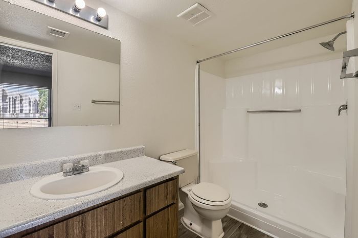 B2 Classic - 2 Bed 2 Bath