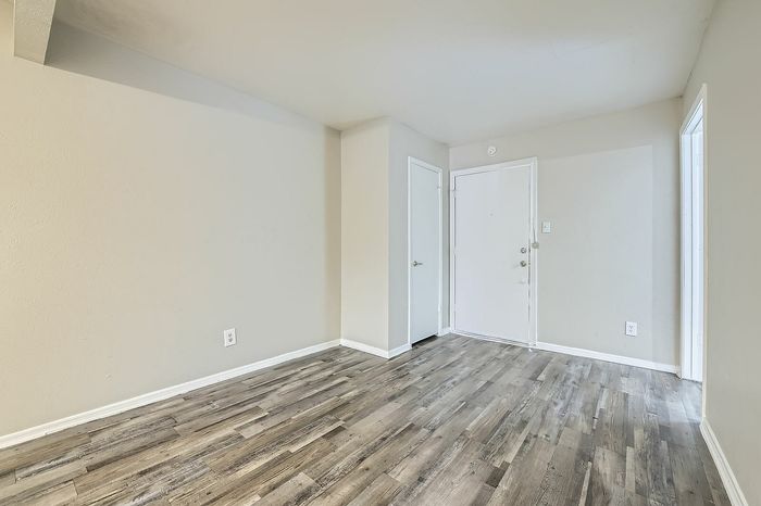 B4 - 2 Bed 1 Bath