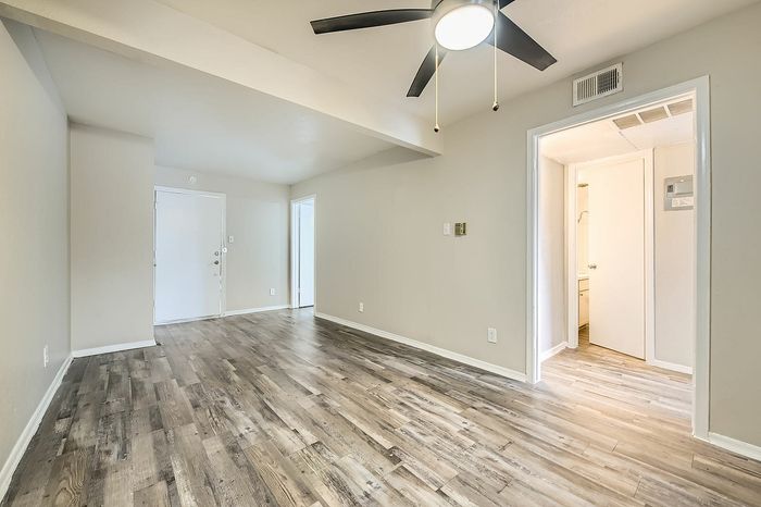 B4 - 2 Bed 1 Bath