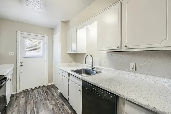 B4 - 2 Bed 1 Bath