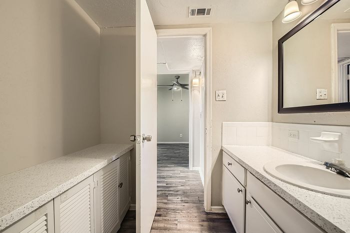 B4 - 2 Bed 1 Bath