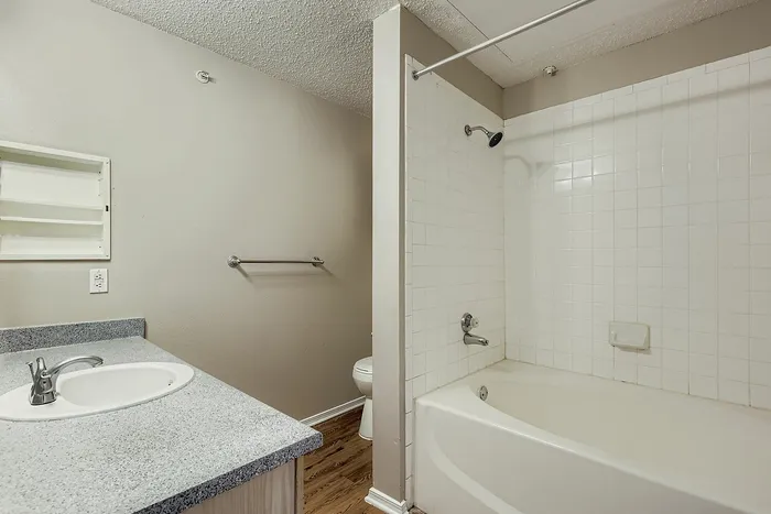 C1 Classic - 3 Bed 2 Bath