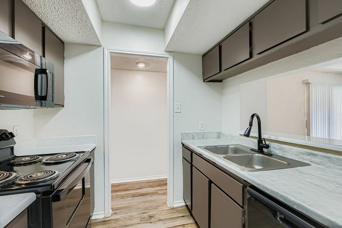 B1 Classic - 2 Bed 2 Bath