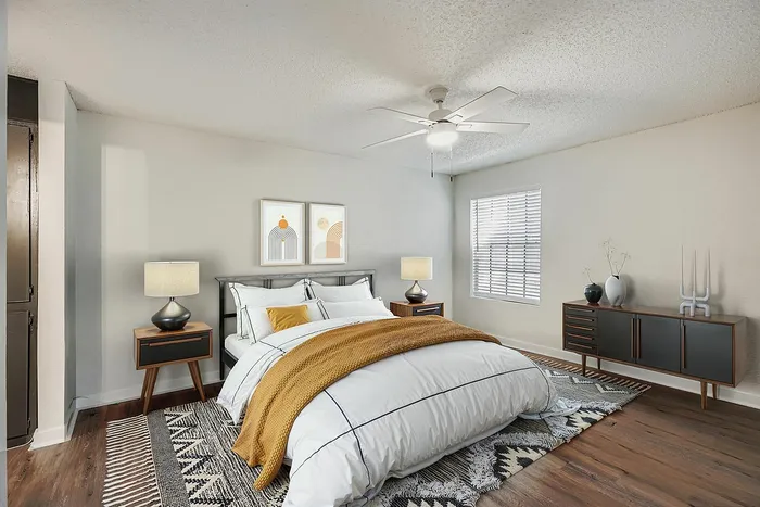 B3 Silver - 2 Bed 2 Bath