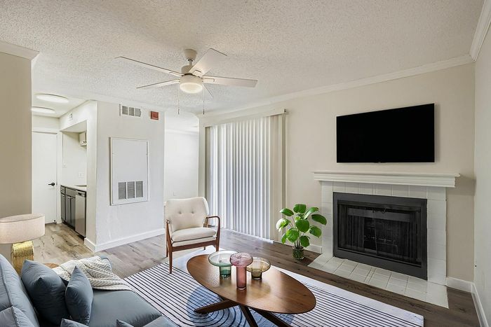B2 Silver - 2 Bed 2 Bath