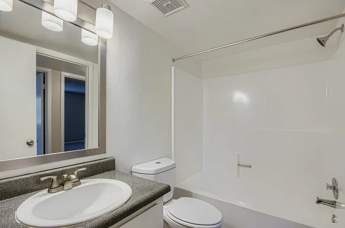 B1 Classic - 2 Bed 1 Bath