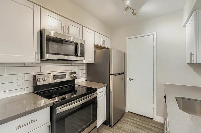 B1 Platinum - 2 Bed 1 Bath