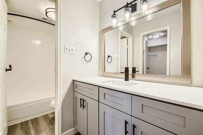 B2 Platinum - 2 Bed 2 Bath