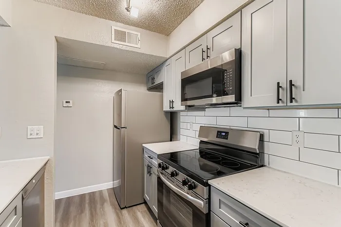 A1 Platinum - 1 Bed 1 Bath